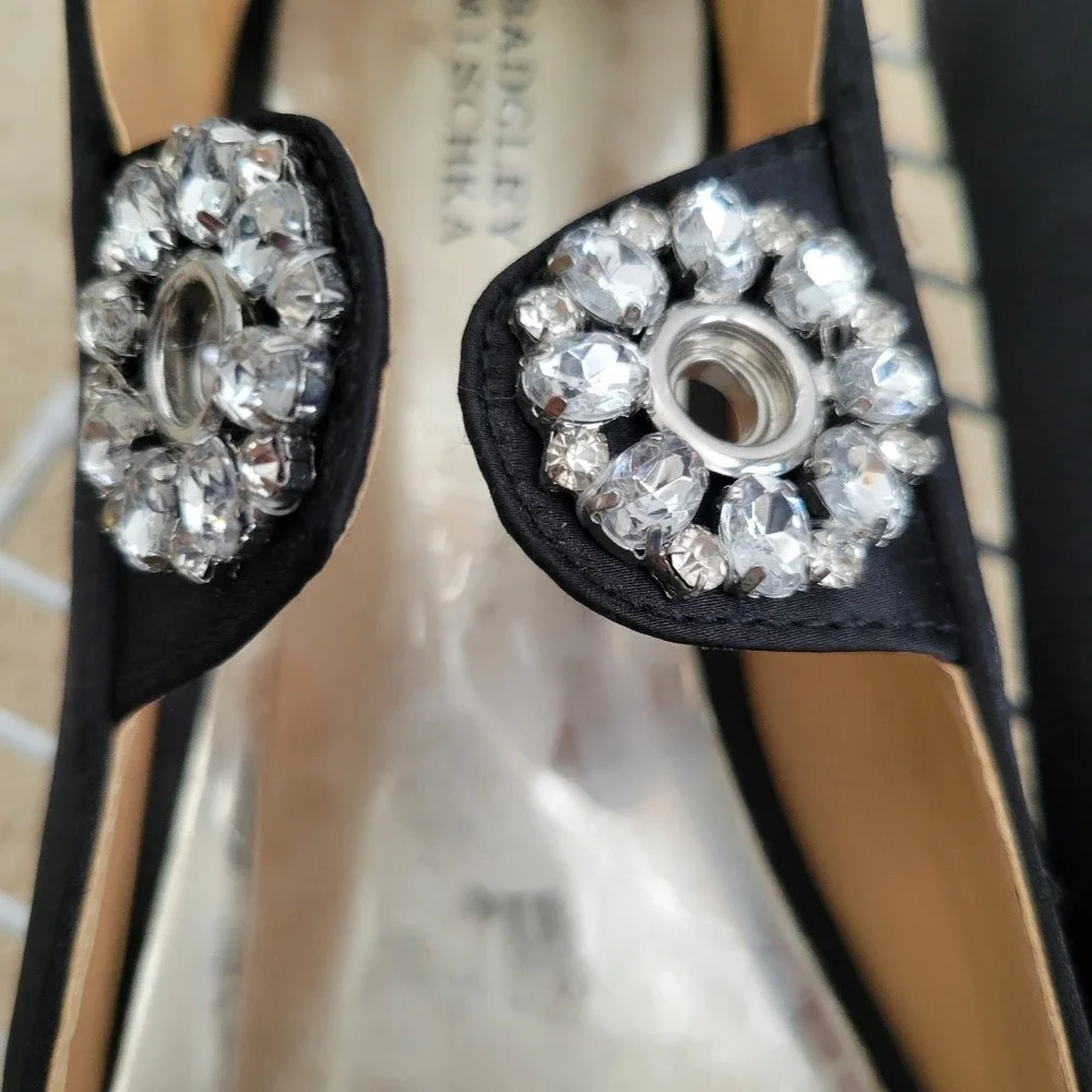 Badgley Mischka Marina Grommet Black Satin Mary Jane Flat Rhinestone Size 5 READ